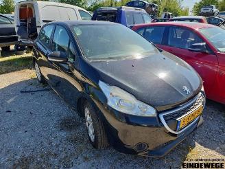 Uttjänta bilar auto Peugeot 208 208 I (CA/CC/CK/CL), Hatchback, 2012 / 2019 1.0 Vti 12V PureTech 2013/12