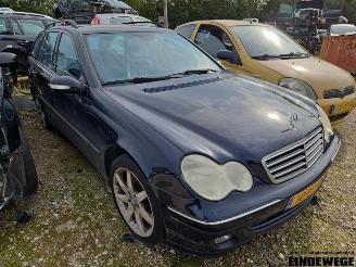 Vrakbiler auto Mercedes C-klasse C Combi (S203), Combi, 2001 / 2007 1.8 C-180K 16V 2004/7