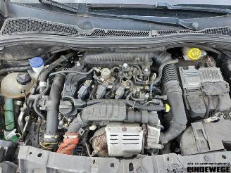 Peugeot 2008 2008 (CU), MPV, 2013 / 2019 1.2 12V e-THP PureTech 110 picture 5