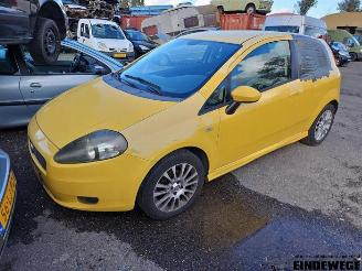 Dezmembrări autoturisme Fiat Grande Punto Grande Punto (199), Hatchback, 2005 1.2 2009/1