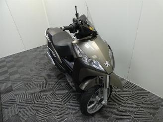 Schade scooter Peugeot  GEOPOLIS 300 2012/11
