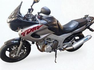 Yamaha TDM 850  picture 2