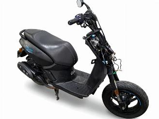  Peugeot  STREET ZONE 2016/12