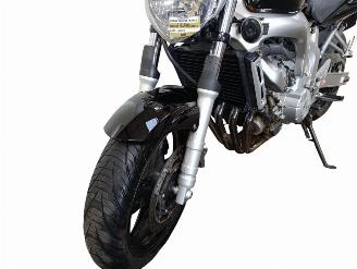 Yamaha FZ 6  picture 3
