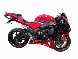  Honda CBR 600 RR 2024/8