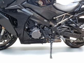 Suzuki  GSXS picture 14