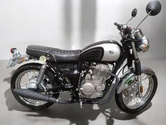 krockskadad bil motor Mash  FIVE HUNDRED 2014/10