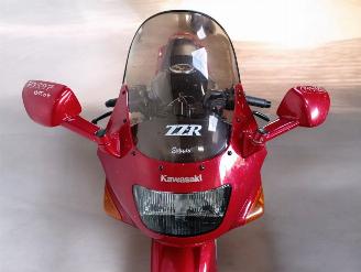 Kawasaki ZZ - R 600  picture 17
