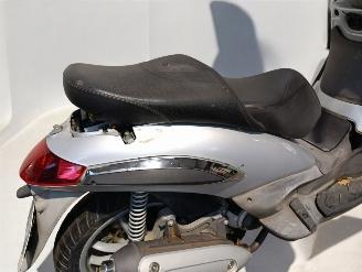 Piaggio  BEVERLY picture 17