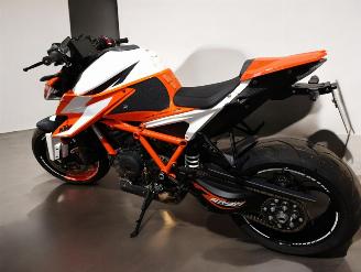 KTM 1290 Super Duke R  picture 3