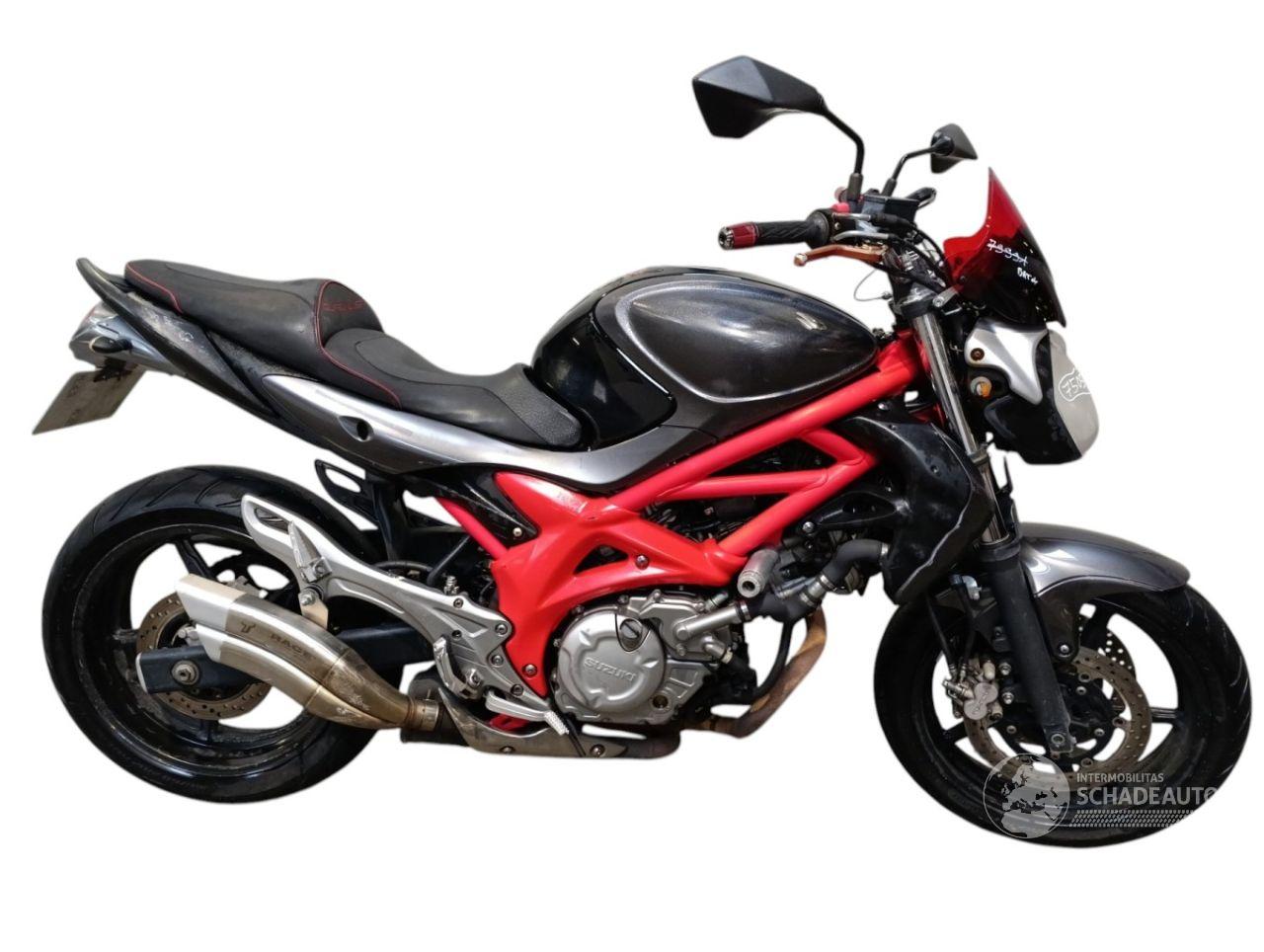 Suzuki Gladius 650 SFV