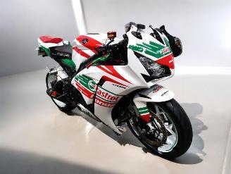 Honda CBR 900  picture 17
