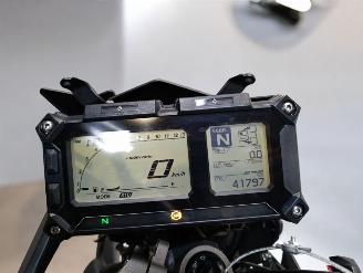 Yamaha MT-09  picture 4