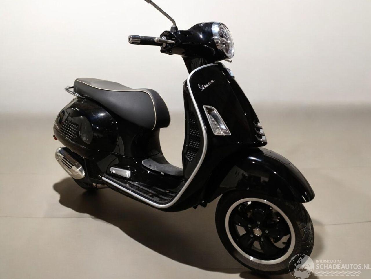 Piaggio  VESPA
