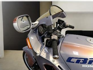 Honda CBR 1000  picture 23