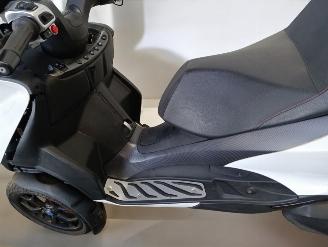 Piaggio  MP3 picture 21
