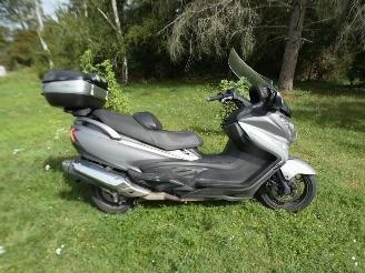 dommages scooters Suzuki  BURGMAN 2016/3