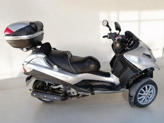 dommages scooters Piaggio  MP3 2010/6