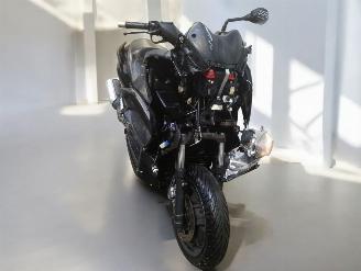 Yamaha Xmax  picture 12