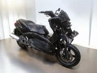 Yamaha Xmax  picture 18