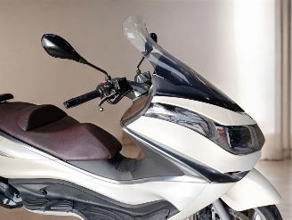 Yamaha  X10 picture 19