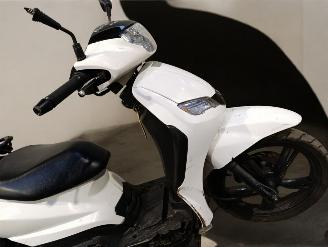 Peugeot  TWEET picture 12