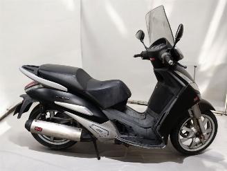 Avarii scootere Peugeot  GEOPOLIS 2007/7