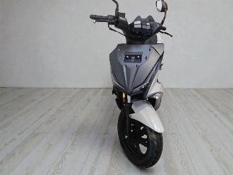 Kymco  SUPER 8 picture 4