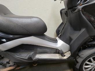 Piaggio  MP3 picture 9