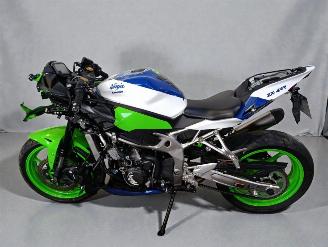 Kawasaki ZXR 400  picture 17