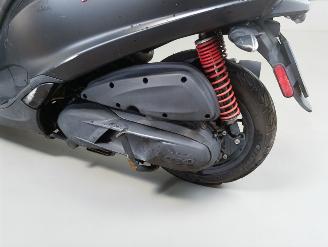 Piaggio  MP3 picture 11