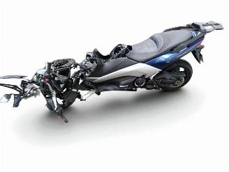 Yamaha  T MAX picture 3