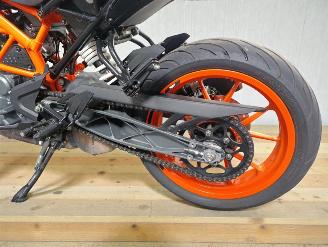 KTM 390 Duke  picture 20