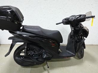 Honda  SH picture 13