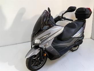 Kymco  X TOWN picture 3