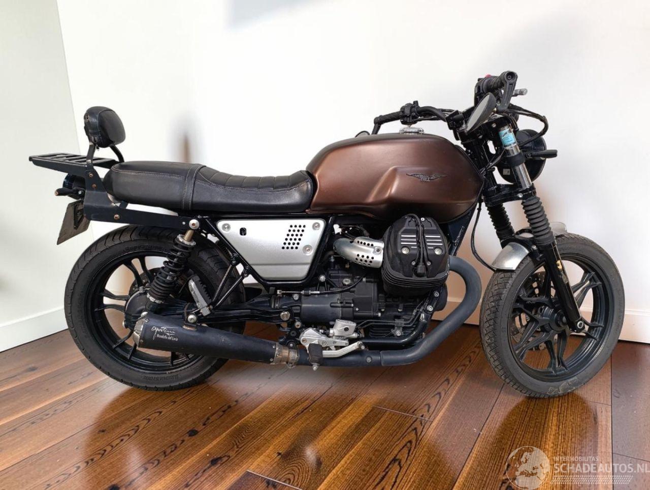 Moto Guzzi V 7 STONE