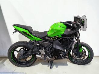 krockskadad bil motor Kawasaki Ninja 650  2019/1
