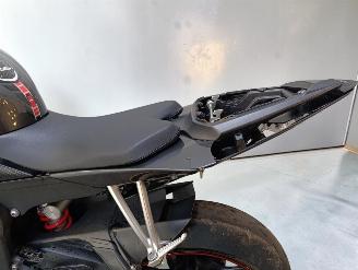 Yamaha YZF - R6  picture 16