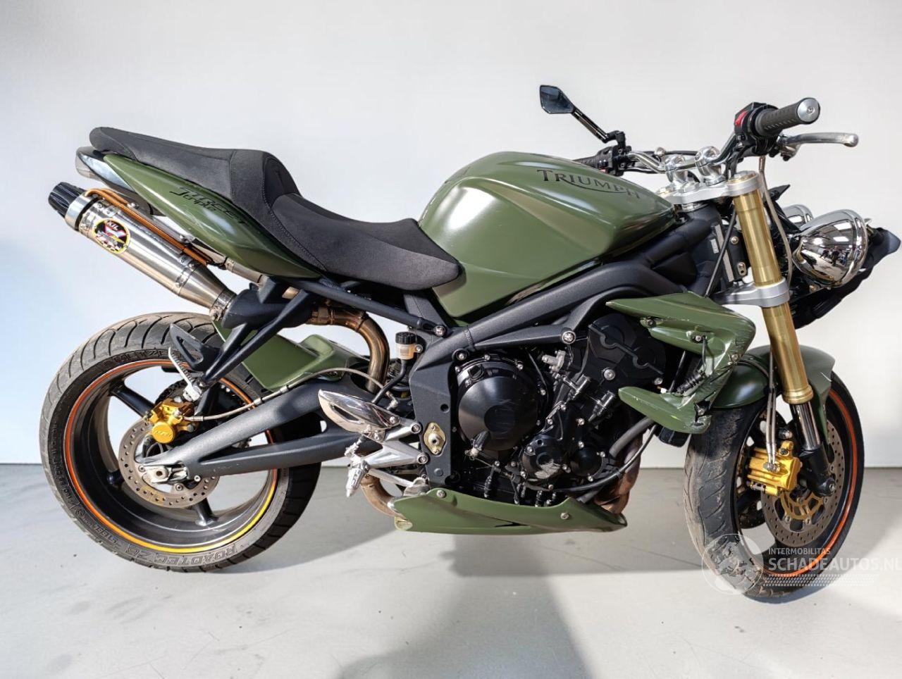 Triumph Street Triple 