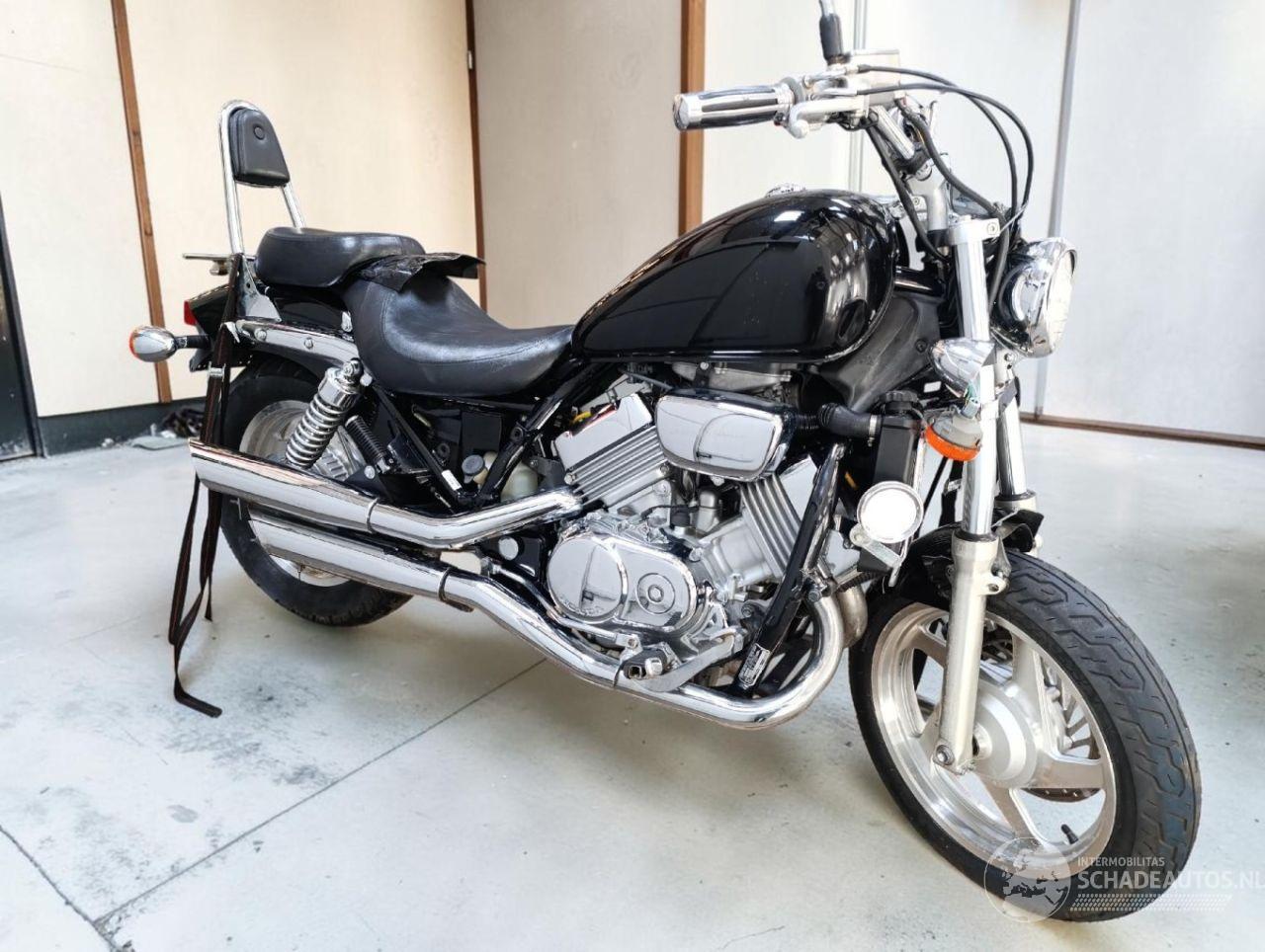 Honda Shadow 750 