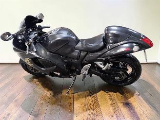 Suzuki GSX 1300 R picture 5