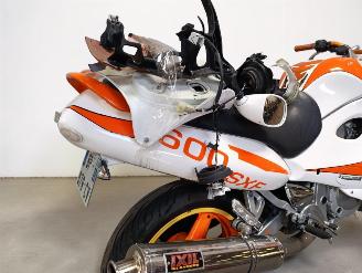 Suzuki GSX 600 F picture 16