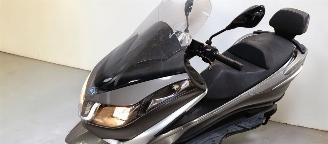 Piaggio X10  picture 6