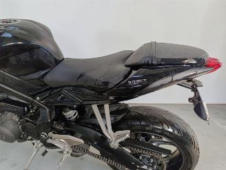 Triumph Street Triple 660 S picture 10