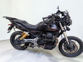 Moto Guzzi V 850 TT picture 10