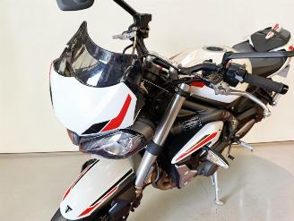 Triumph Street Triple  picture 2