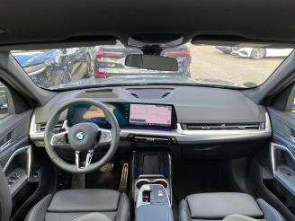 BMW iX1 eDrive20 M Sport Pro * KAM - HUD - NAV -AHK* picture 18