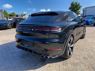 uszkodzony samochody osobowe Porsche Cayenne Coupe E-Hybrid * HUD - KAM - PANO - NAV* 2023/10