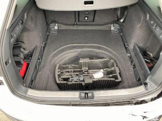 Volkswagen Passat Variant Business 2.0 TDI DSG *KAM - AHK* picture 13