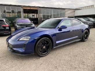 Porsche Taycan Turbo S *HEAD-UP -PANO -PCCB* picture 8